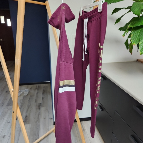 Victoria's Secret PINK jump suit set - Picture 5 of 13